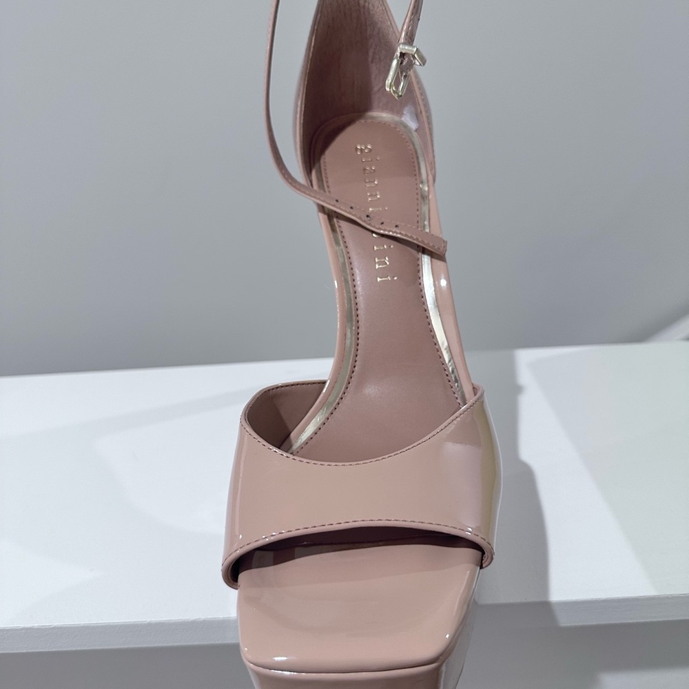Gianni Bini Nude Platform Heels - Picture 2 of 6